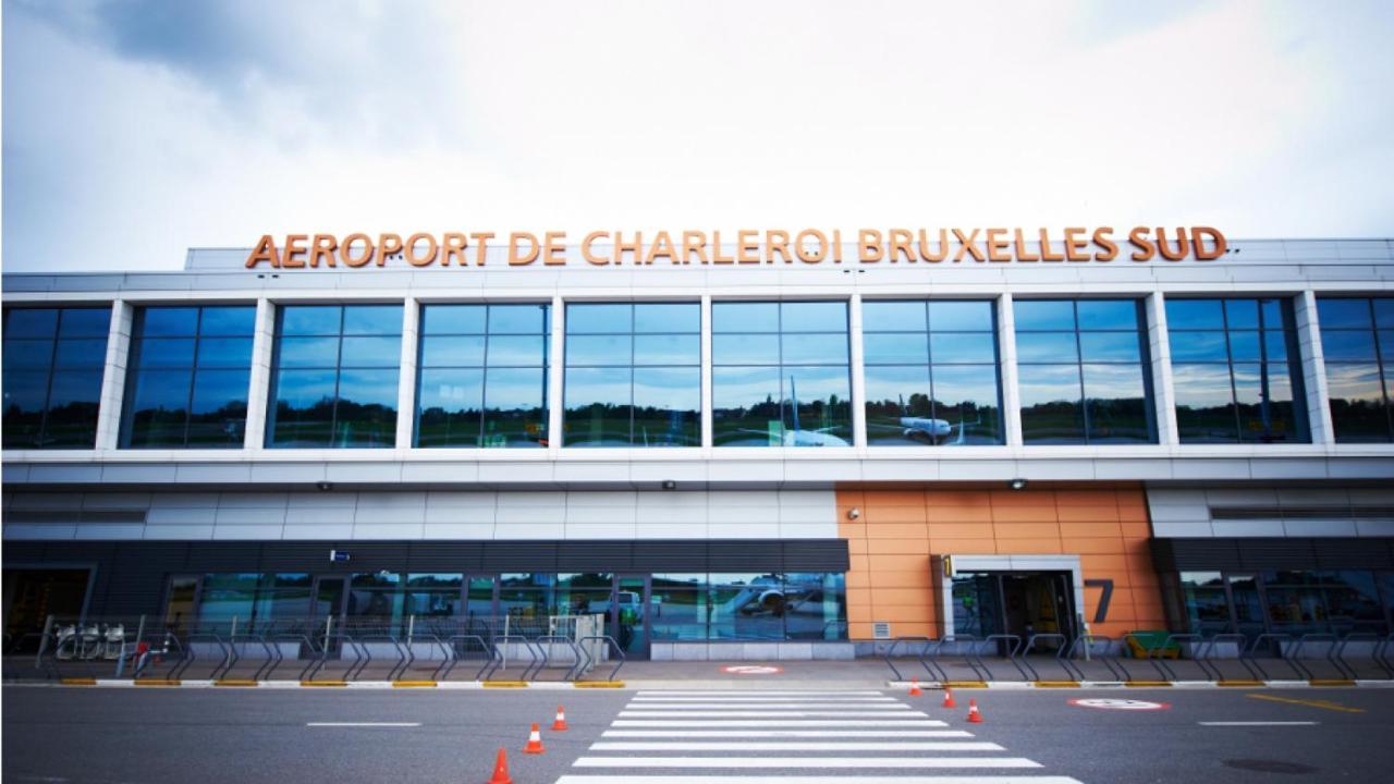 沙勒罗瓦Tirou 5 Centre - Gare - Aeroport公寓 外观 照片